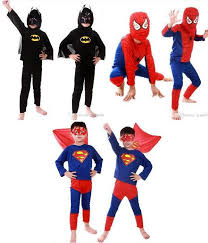 disfraz de spiderman, batman y superman