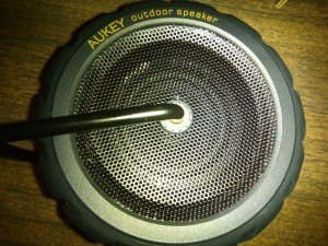 Altavoz bluetooth Aukey todoterreno SK-M4 14 IMG_20151217_230845