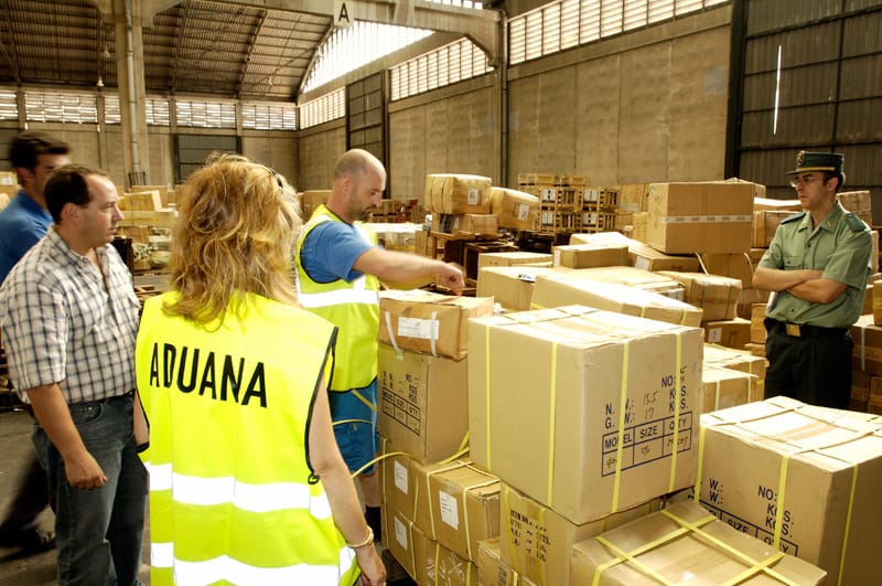 Errores comunes al usar casilleros internacionales y cómo evitarlos 3 Como evitar problemas de aduana al usar casilleros internacionales